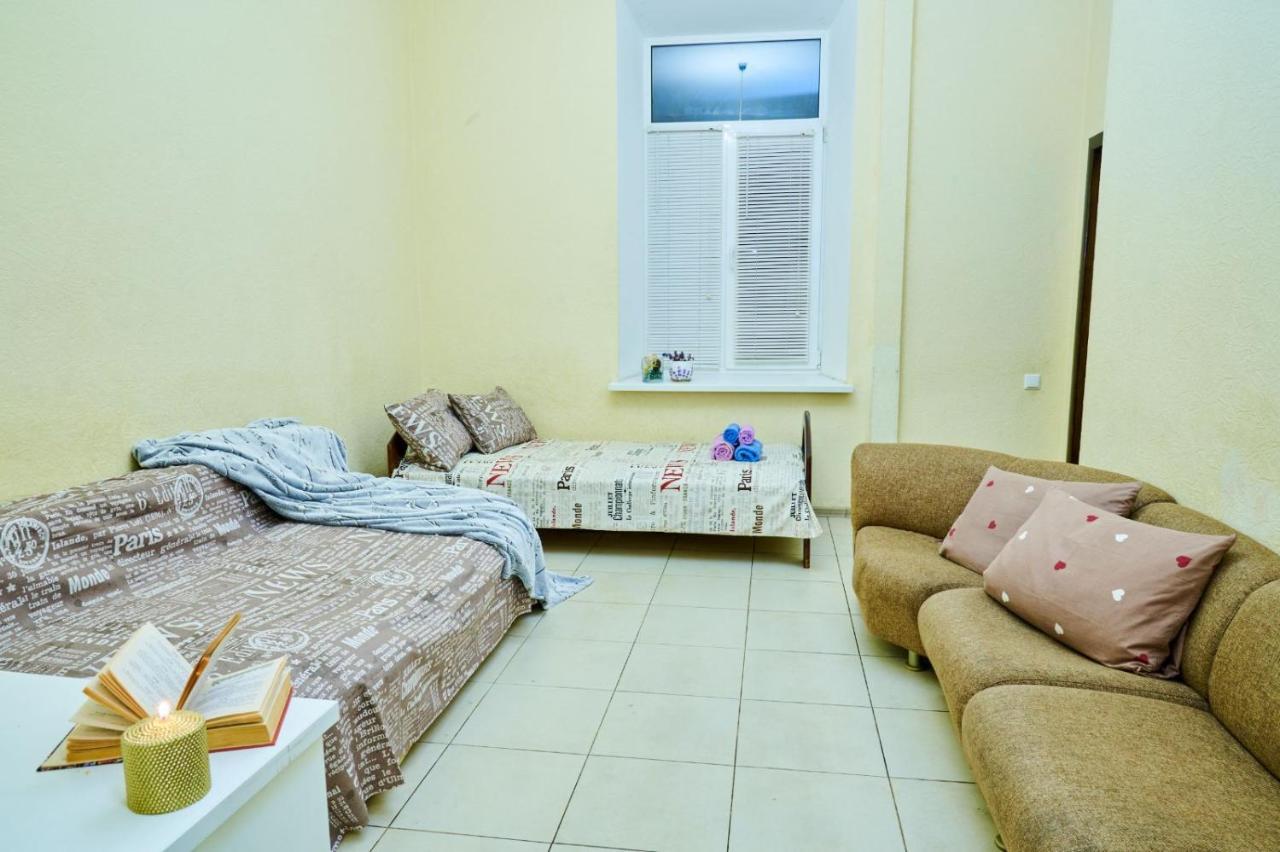 Троицкая Люккс Апартамены Посуточно Почасово Apartment Sumy Exterior photo
